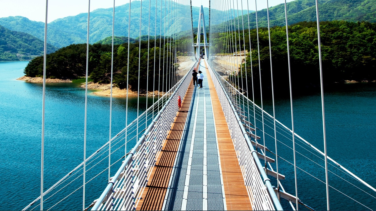 상무룡 출렁다리 이미지